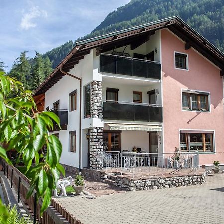 Haus Hrabovsky Apartment Langenfeld Bagian luar foto