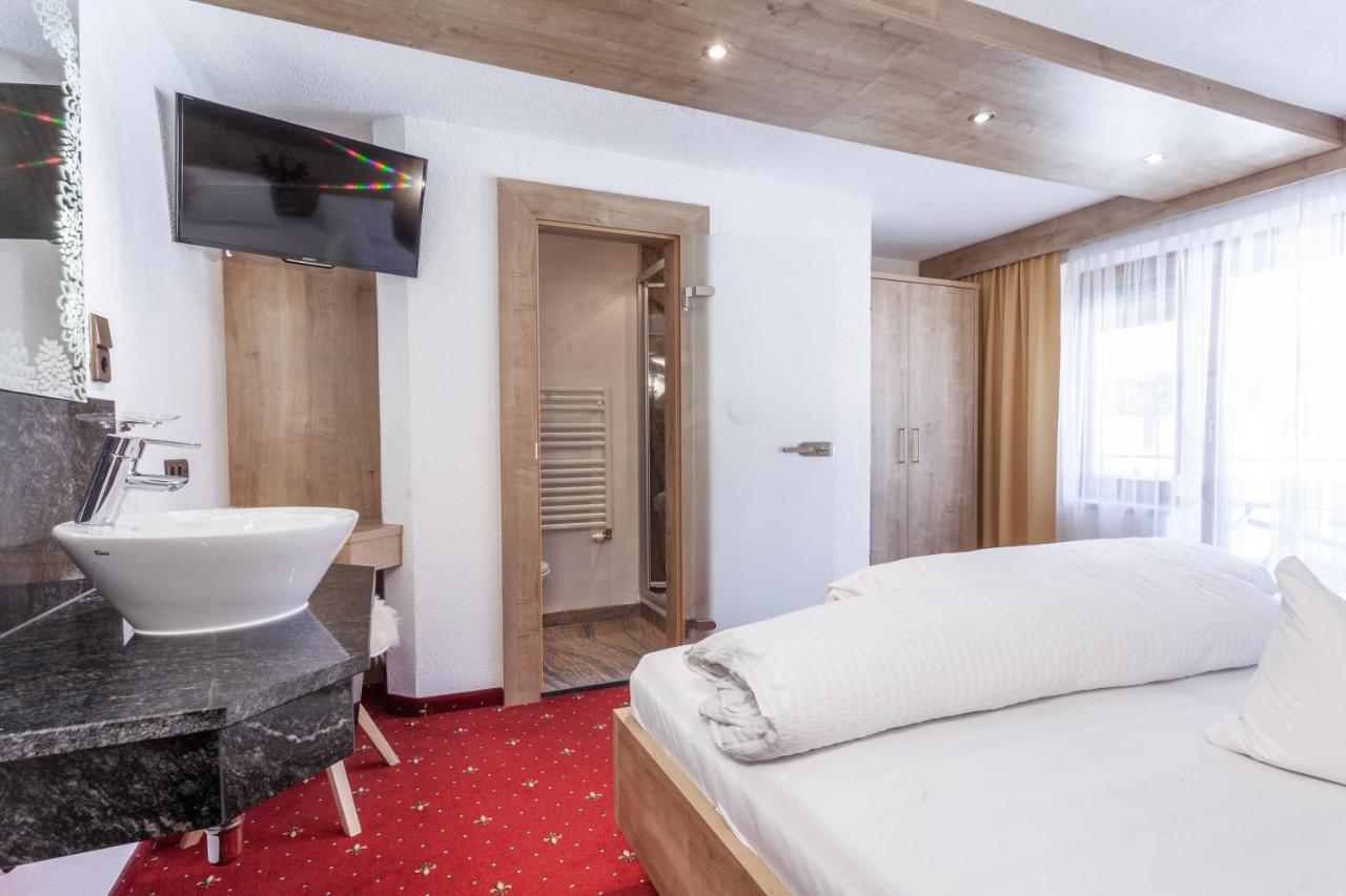 Haus Hrabovsky Apartment Langenfeld Bagian luar foto